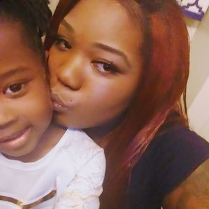 Meet your Posher, Clarissa